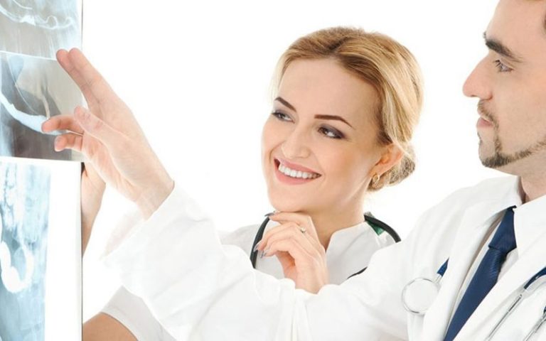 Blog 4 Impianti dentali: cosa devi sapere sull’All on four