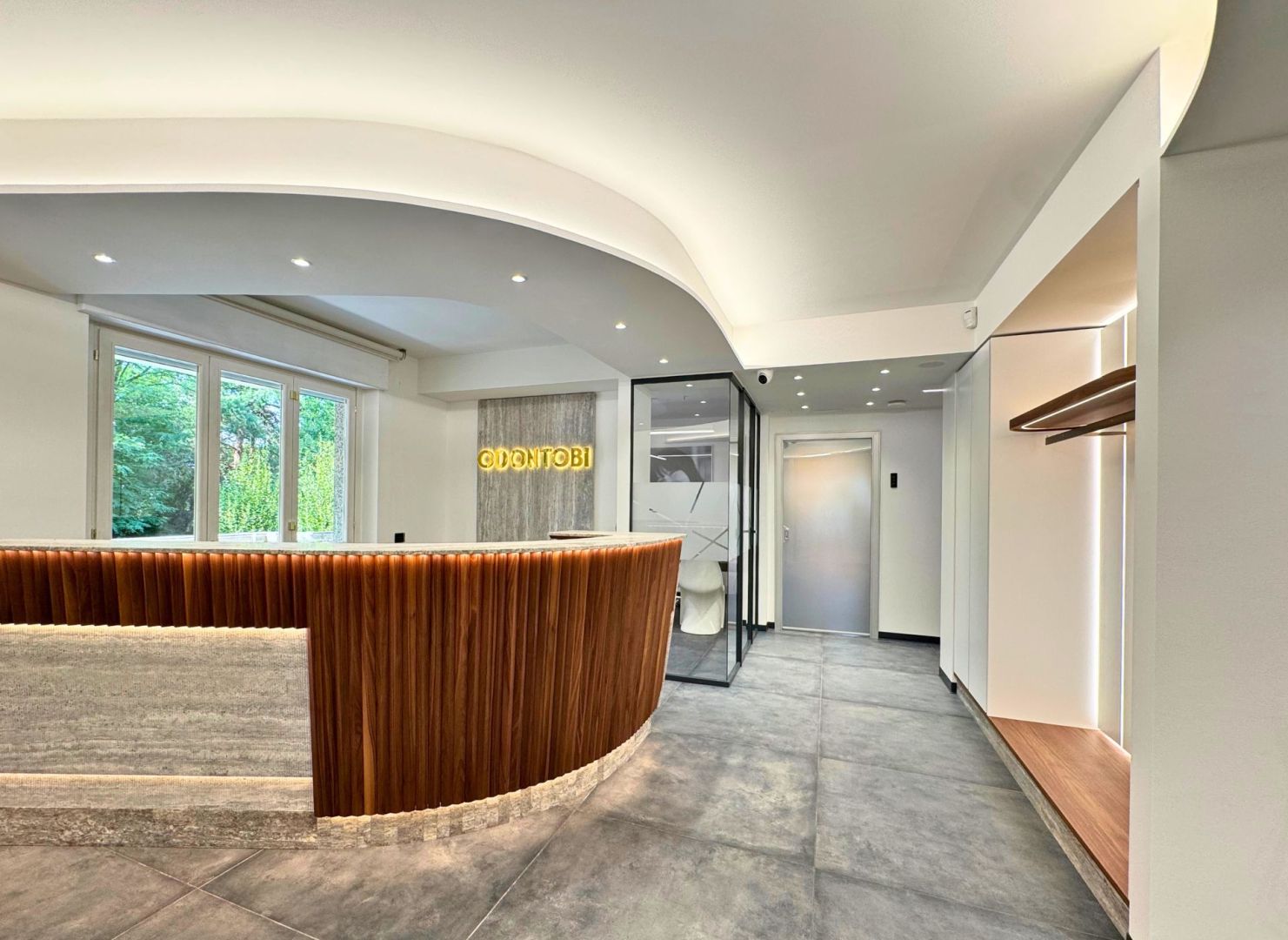 Varese 1 CHI SIAMO - Dentista a Novara e Varese | Studio dentistico a Varese